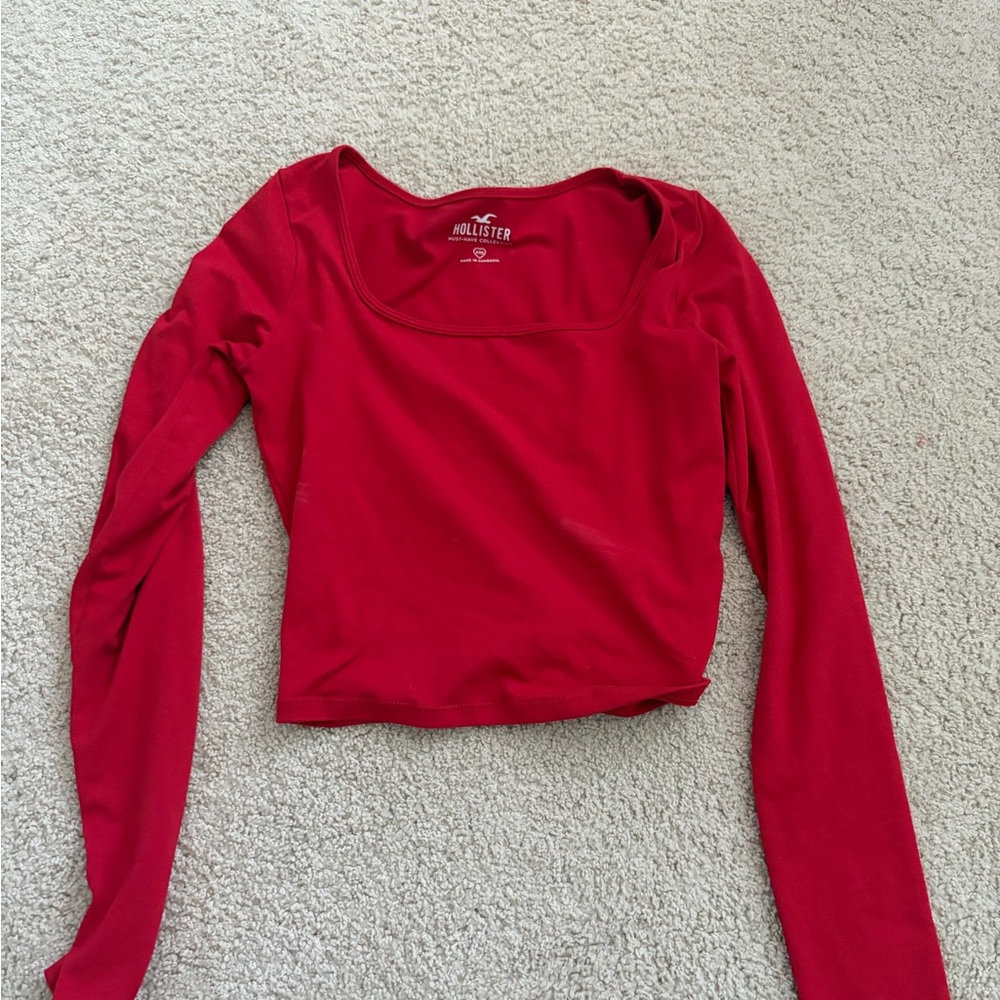 Hollister Women's Scarlet Long Sleeve Tee